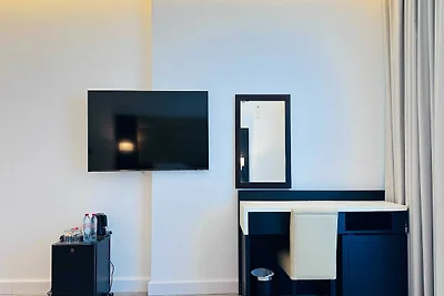 Grande Suite | Luxe | Sheikh Zayed Rd