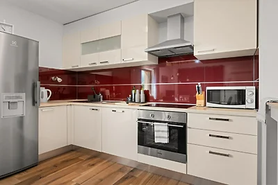 Holiday Home Mlačić - Three Bedroom Holiday H...