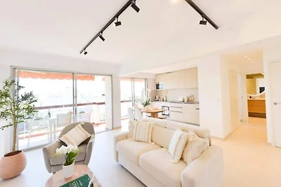 Apartment in Golfe-Juan mit Meerblick