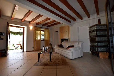 Wohnung in Villa, mit Garten, Grill