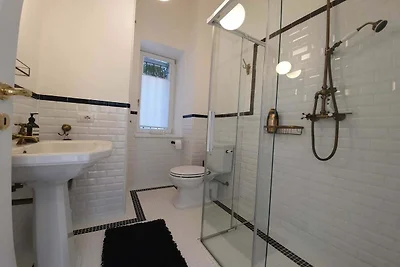 Wohnung in Vignone Villa-Umgebung