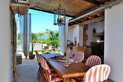 Villa in Muro met zwembad en jacuzzi