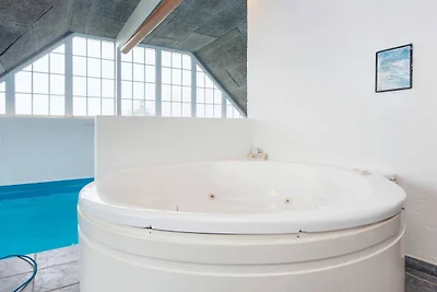 Luxus-Poolhaus am Meer -- By Traum...