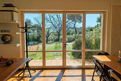 Elegante Villa mit Pool