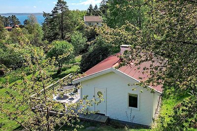 4 Personen Ferienhaus in Höviksnäs