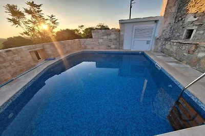 Glicinia mit Hydromassage-Pool