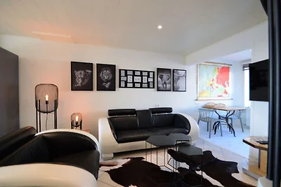 Ferienhaus in Rochehaut mit eingezהuntem...