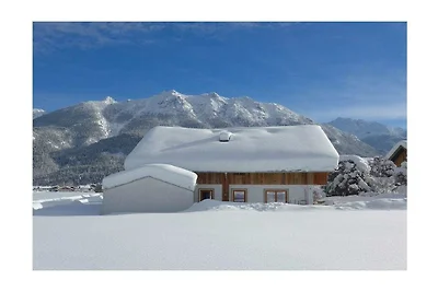 Vakantieappartement in Krün met zwembad