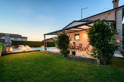 Villa Imagine mit beheiztem Pool