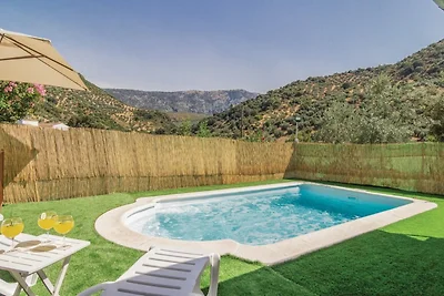 Ferienhaus in Rute mit privatem Pool