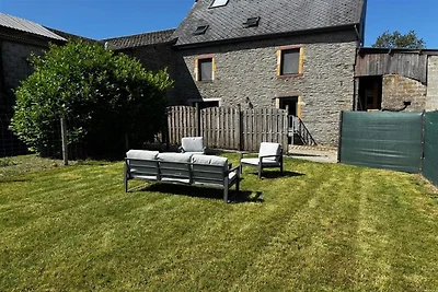 Schönes Ferienhaus in Neufchâteau am Wald