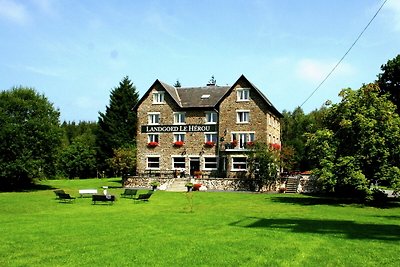 Schönes Landhaus in den Ardennen mit viel...