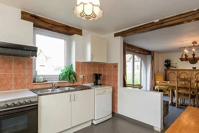 Gem�tliches Haus in Sainte-Ode mit Sauna