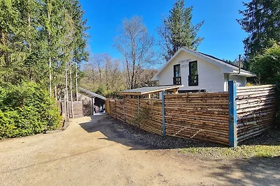 Chalet mit Whirlpool in Durbuy