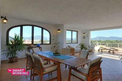 Wohnung in Olbia mit Terrasse und Parken