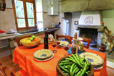 Suggestivo casale a Ortignano