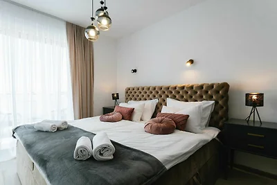 Villa La Ze - Three Bedroom Villa with Swimmi...