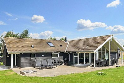 14 persoons vakantie huis in Idestrup