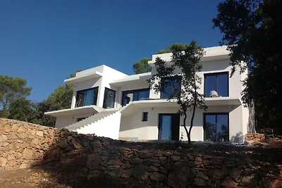 Architektonische Villa mit Swimmingpool