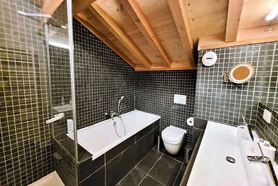 Chalet in Les Gets mit Pool und Hammam