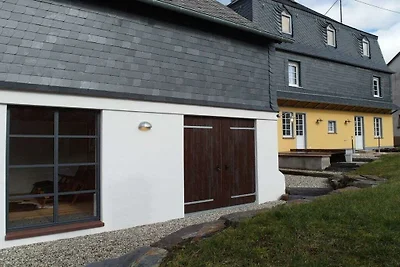The yellow holiday home