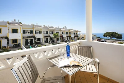 Modernes Apartment mit Meerblick, Terrasse