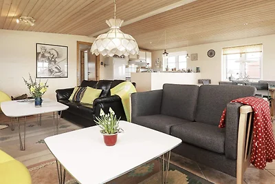 6 Personen Ferienhaus in Harboøre-By Traum