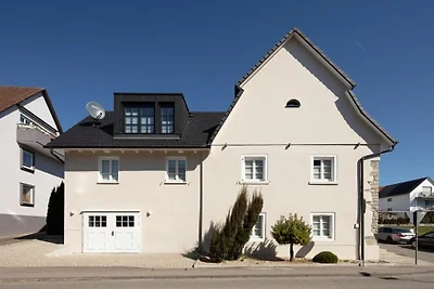 Seehaus Allensbach „Seerosen Suite“