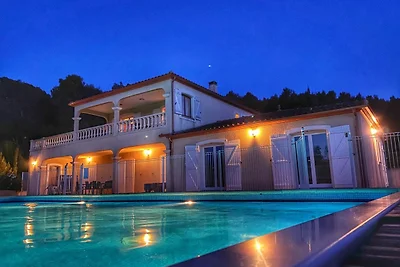 Villa di lusso con jacuzzi