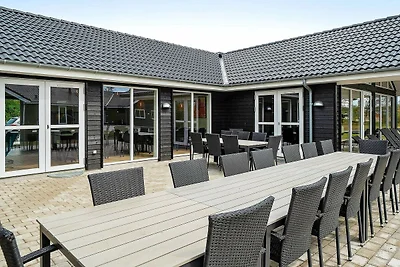 24 Personen Ferienhaus in Grenaa