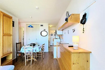 Apartment in Lunik in der Nähe des Milky...