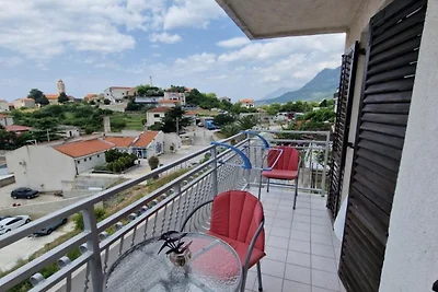 One Bedroom Apartment with Balcony and Sea Vi...