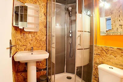 Komfortables Studio · Direkt an der Piste ·...