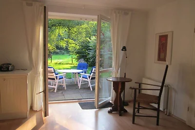 Große Gartenwohnung