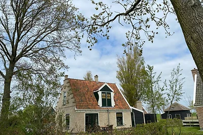 Villa mit Whirlpool in der Nהhe des...