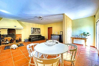 Ländliches Ferienhaus mit Gemeinschaftspool