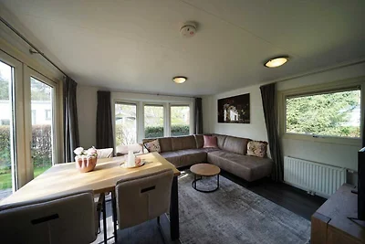 Chalet de una sola planta cerca del bosque