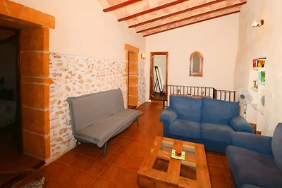 Huis in Es Llombards met zwembad en tuin