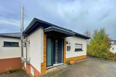 Ferienhaus in Birresborn mit Balkon