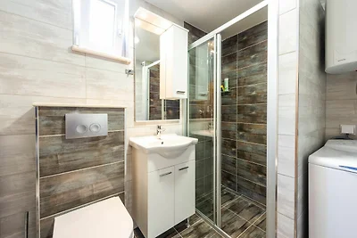 Apartments Lucija - One Bedroom Apartment wit...