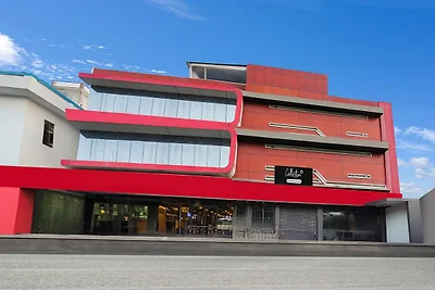 Sammlung O West Vinod Nagar Metro Station