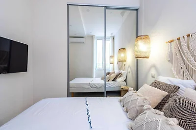 Modernes Apartment -2BDR/6P - 300m vom STRAND...