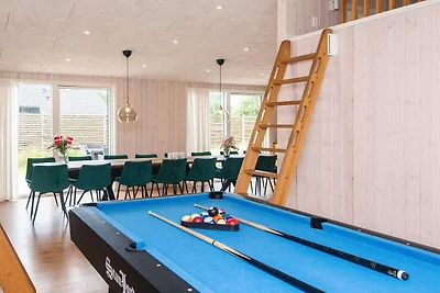 14 Personen Ferienhaus in Glesborg-By Traum