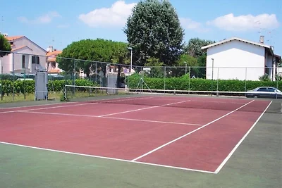 Leuke villa in Caorle met balkon