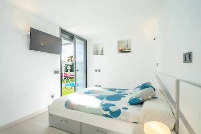 Villa sul mare con piscina