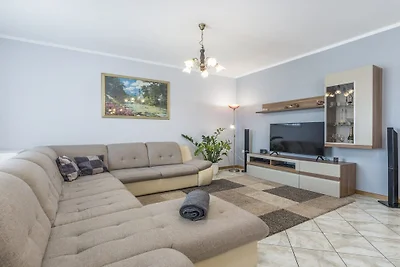 Villa in Tinjan with swimming pool