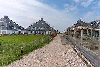 Geräumiges Ferienhaus mit Hafenblick