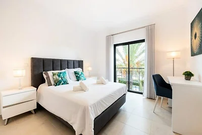 Appartamento a Lagos vicino Porto de Mos