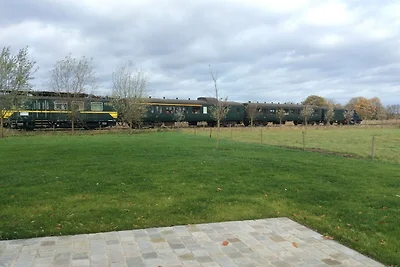 Prachtig huis met tuin niet ver van stad...