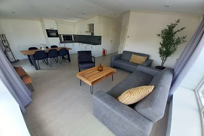 Ferienhaus in Dordrecht mit Terrasse